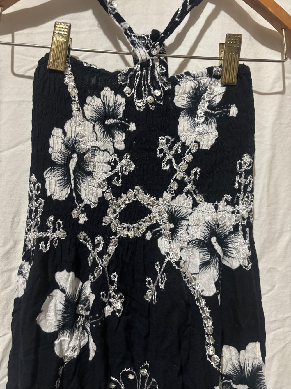 💋3 for $25 Floral strapless dress in white and black with sequins - Picture 4 of 6